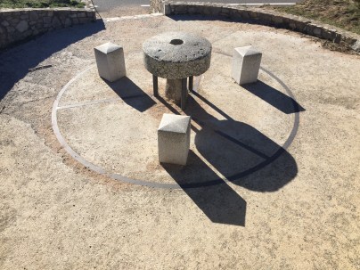 La Taula dels Tres Bisbes